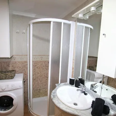 Tess Crespo Apartment *
